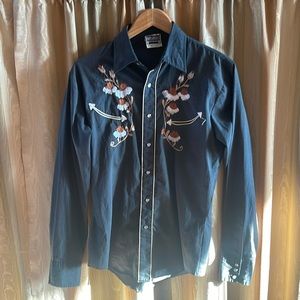 Saturdays Western Wear women’s M grey western button up